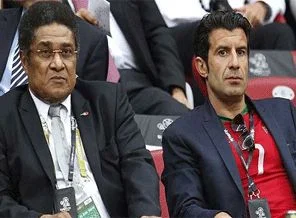 Efsane futbolcu yaşamını yitirdi!