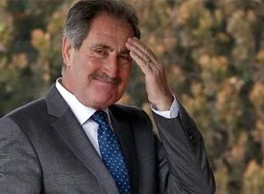 Ertuğrul Günay 'bir süre' İzmir'e gitmeyecek