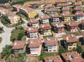 Eski bakanın evinde esrarengiz olay