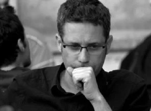 Hakan Albayrak: Askeri darbeye dikkat!