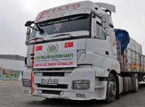 İHH'dan Suriye'ye 35 TIR daha