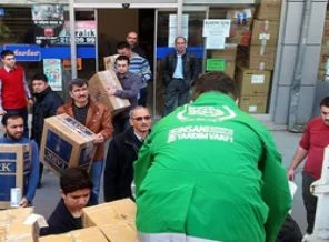 İHH İzmir'den Suriye'ye yeni yardım tırı