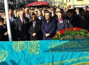 İşadamı Arsel, son yolculuğuna uğurlandı