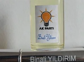 İzmir'de Binali Yıldırım'a özel parfüm
