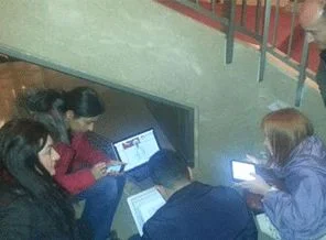 Japonya'da 'merdiven altı' haber mesaisi!