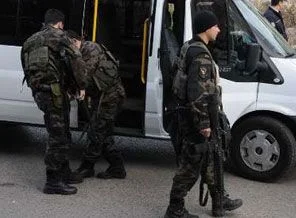 Kardeşini rehin aldı, özel harekat devreye girdi