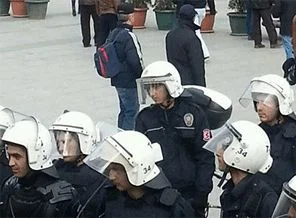 KESK davasında polis müdahalesi