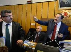 Komisyonda gerilim sürüyor