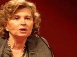 Nazlı Ilıcak'a dava açıyor