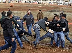 Off-Road yarışında çamur sıçratma kavgası