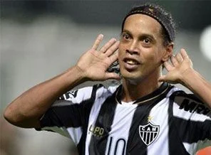 Ronaldinho bir full akbil istemedi!