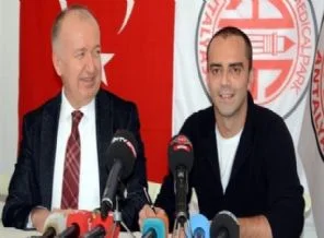 Semih resmen Antalyaspor'da