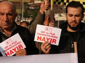 Taksicilerden zam eylemi