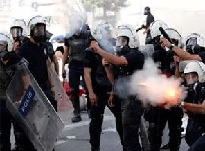 Taksim'de polis müdahalesi