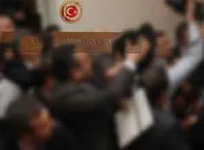 TBMM İnsan Hakları Komisyonu'nda kavga