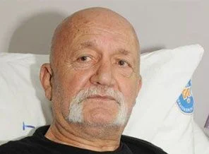 Ünlü oyuncu hastanelik oldu!