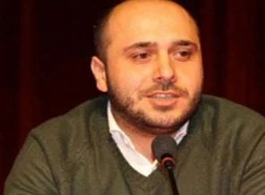 Yıldıray Oğur cemaati tiye aldı: Yav he he!