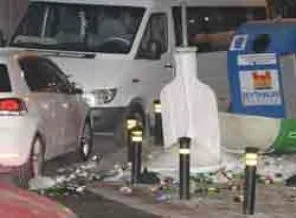 Zeytinburnu'nda eş zamanlı iki ayrı patlama