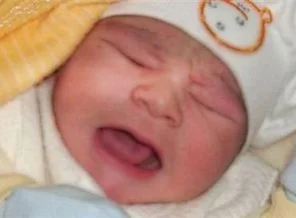3 aylık bebek kusmuğunu yutarak boğuldu