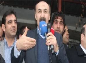 AK Partili adaya bıçaklı saldırı!