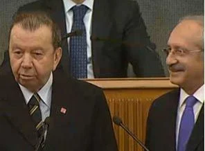 ANAP'lı eski bakan resmen CHP'li oldu