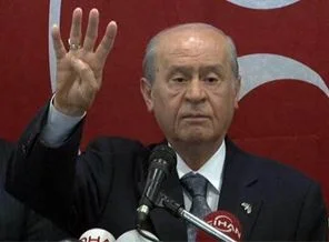 Bahçeli'den 'Rabia' işaretine yeni yorum