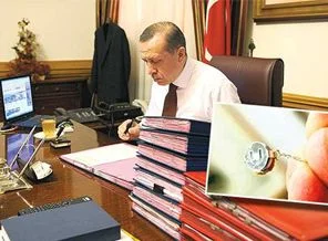 Başbakan Erdoğan'ı dinleyip yabancı istihbaratlara vermişler