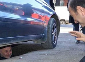 Başkan adayı böyle oy istedi!