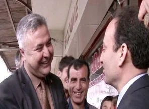 BDP ve MHP adayı el sıkıştı