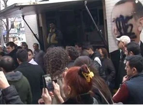 Beşiktaş'ta AK Parti'ye saldırı