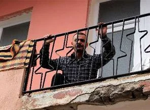 Bunu yapan insan olamaz! Çaresizce yalvardı