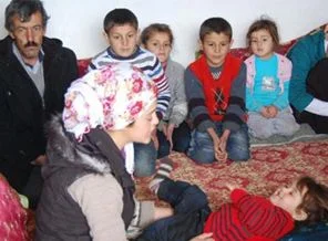 Daha 16 yaşında! 6 çocuğa anne oldu