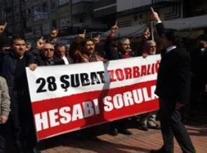 Diyarbakır'da 28 Şubat eylemine Fethullahçı saldırı!