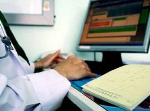 Elektronik reçeteye 11 saatlik kesinti