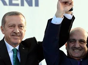 Erdoğan Bayraktar istifadan vazgeçti
