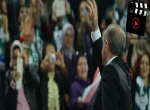 Erdoğan ve salonu duygulandıran şarkı!