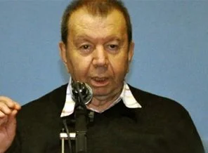 Eski bakan belediye meclisine aday oldu