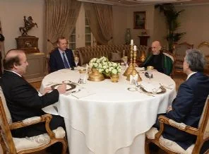 Gül'den Karzai ve Şerif onuruna yemek