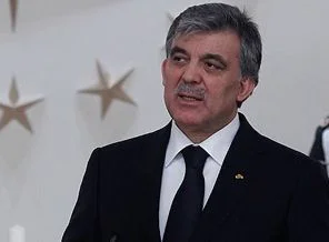 Gül: Lüzumsuz kavgalar içine girmezsek hizmetler sürer