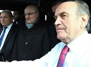 Hakimden, duruşmalara gelmeyen Kadir Topbaş'a sitem