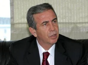'Hükümet otobüs yakanlarla masaya oturdu'