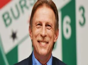 İstifa çağrısına sevinen teknik adam