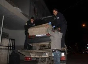 Kaçakçılık zanlılarını dalgınlık yakalattı
