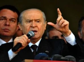 Kurtulmanın yolu sandığa gitmek olmalı