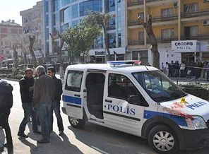 Kuşadası'nda çatışma: 2'si polis 3 yaralı