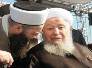 Mahmut Efendi'nin rüyası iddiasına cemaatten sert cevap gecikmedi