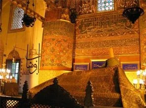 Mevlana'nın sır dolu türbesi