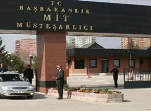 MİT'in parlamento denetimine Anayasa engeli
