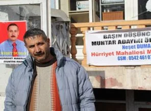 Muhtar adayından ilginç seçim pankartı