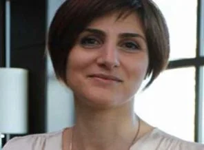 Ödüllü iş kadını sokak ortasında öldürüldü